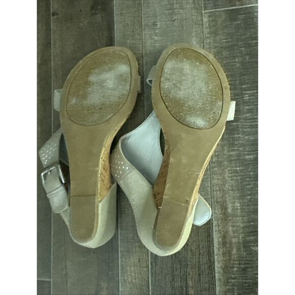 Rampage‎ Sheryl Thong Sandals Wedges Tan With Rhinestones Size 6.5 Women’s - Picture 6 of 6